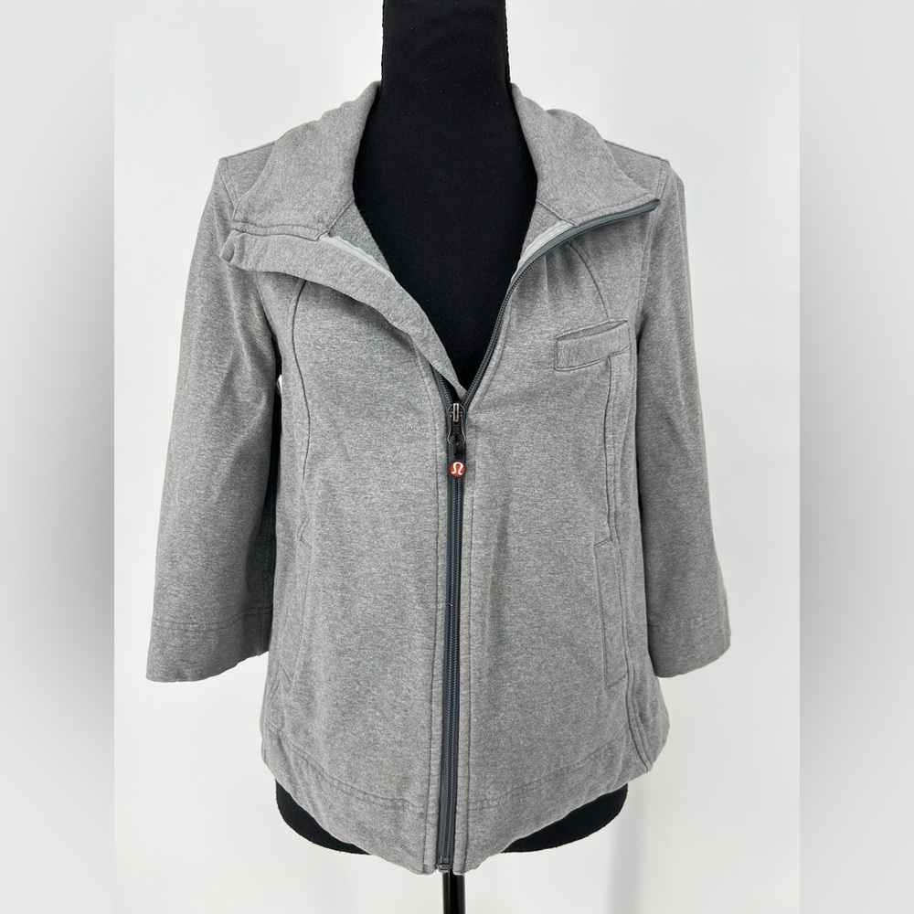 LULULEMON ATHLETICA FULL ZIP‎ GREY JACKET CASUAL BREATHABLE WAIST LENGTH